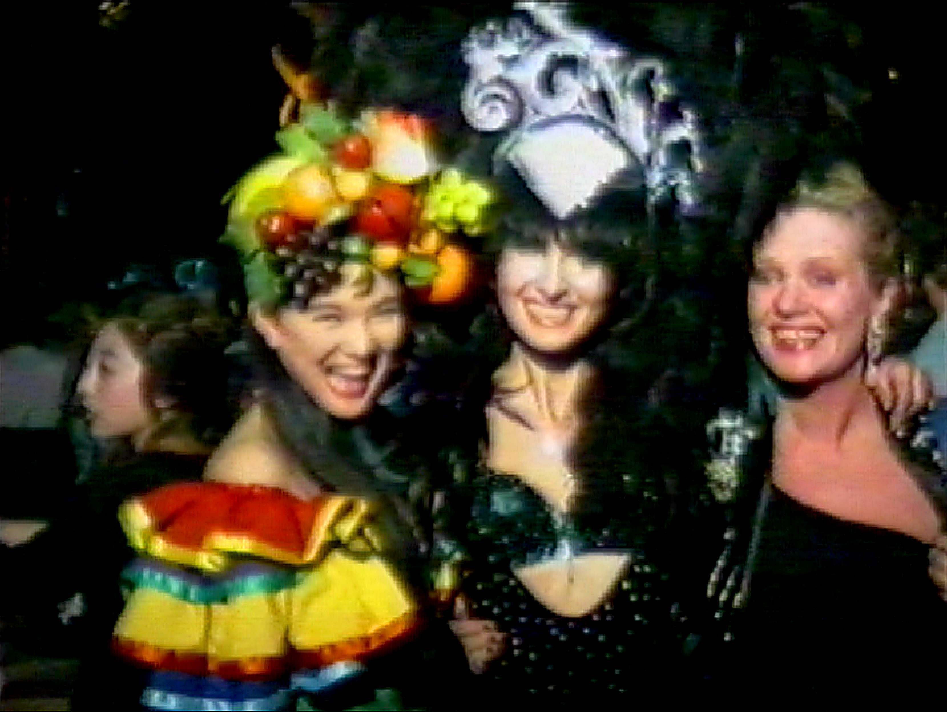 Kinky Karnival still 5